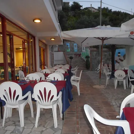 Hotel La Carruba