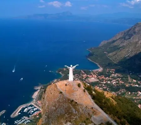 La Carruba チェトラーロ