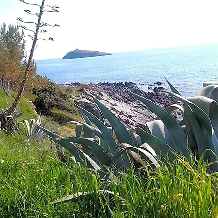 Ξενοδοχείο La Carruba 3*