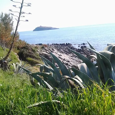 ホテル La Carruba チェトラーロ