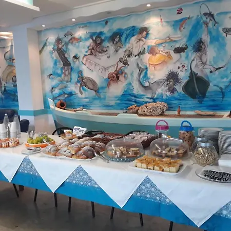 ホテル La Carruba チェトラーロ